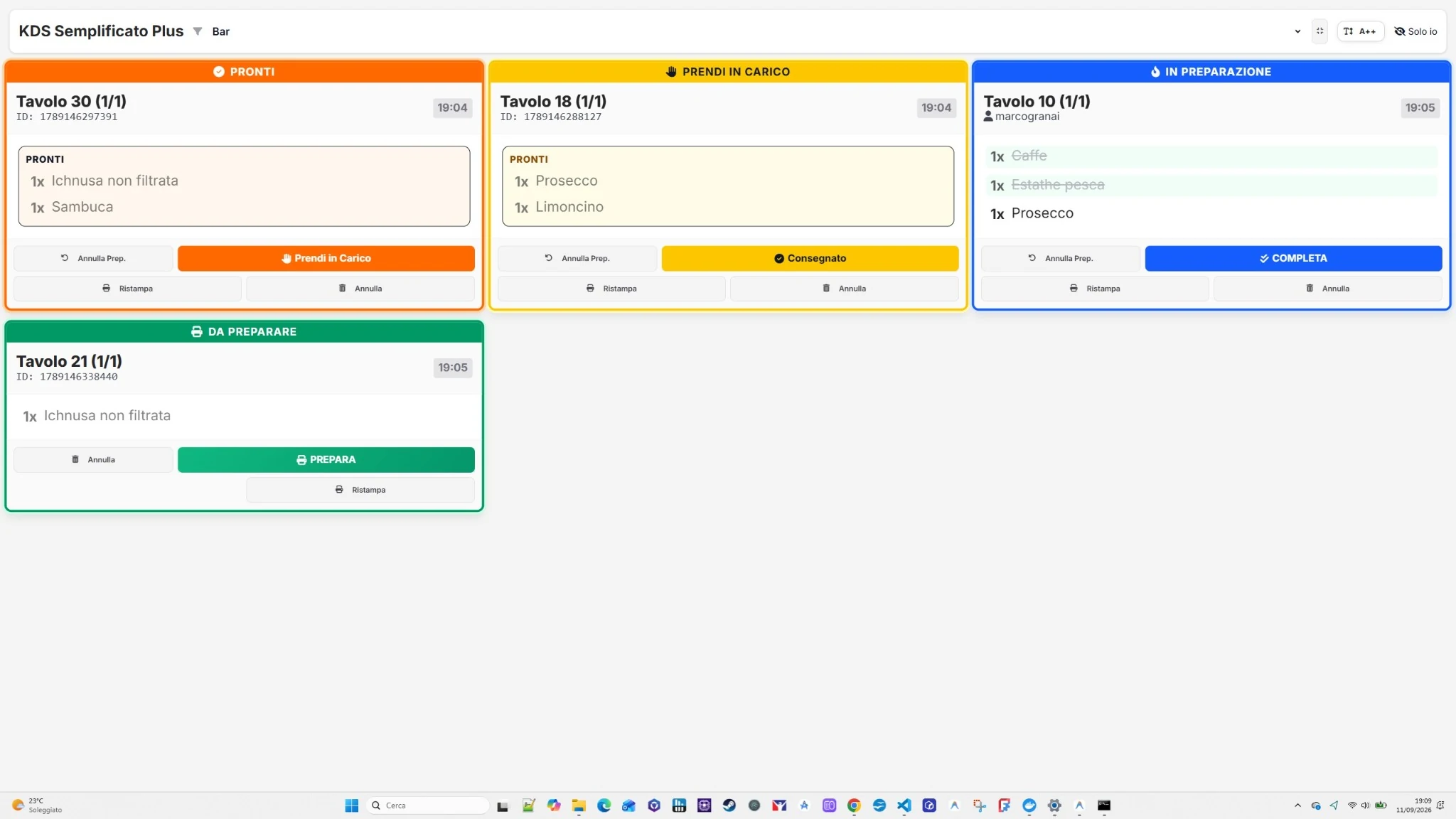 Display cucina KDS A5App con colonne degli ordini, utilizzabile sia su tablet sia su desktop